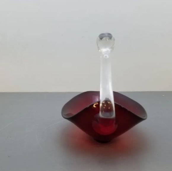 Immaculate Vintage Signed Glass Crystal Loon Swan Goose ruby red Paperweight - Picture 3 of 5